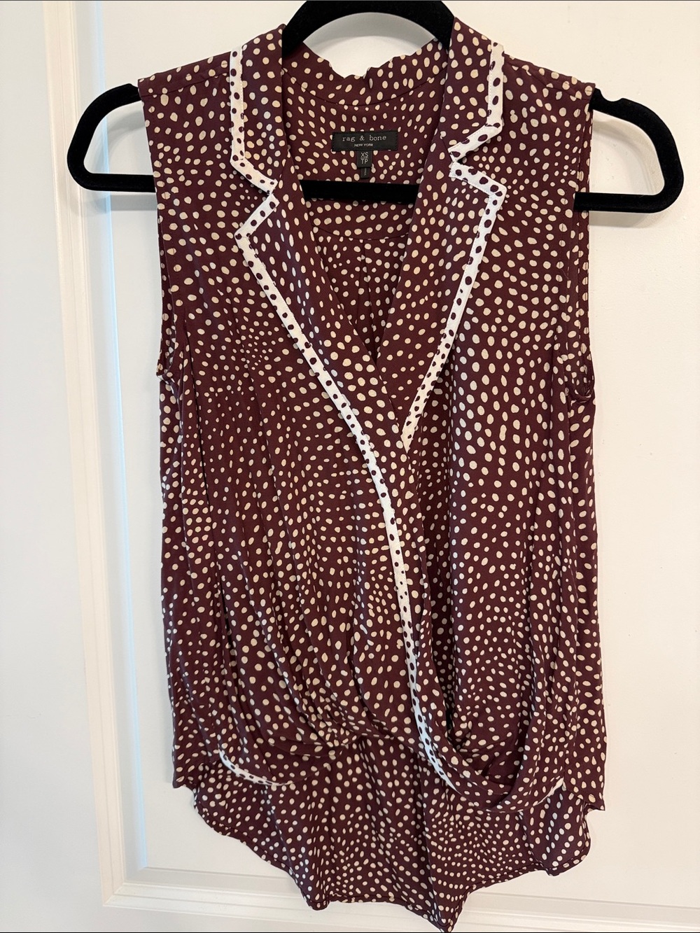 rag & bone silk Burgundy and White Polka Dot Sleeveless blouse
